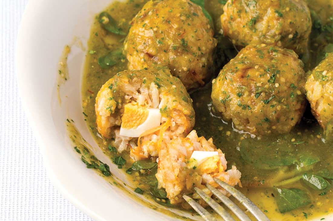 Cómo hacer Albóndigas de avena en salsa verde Bien Sabroso