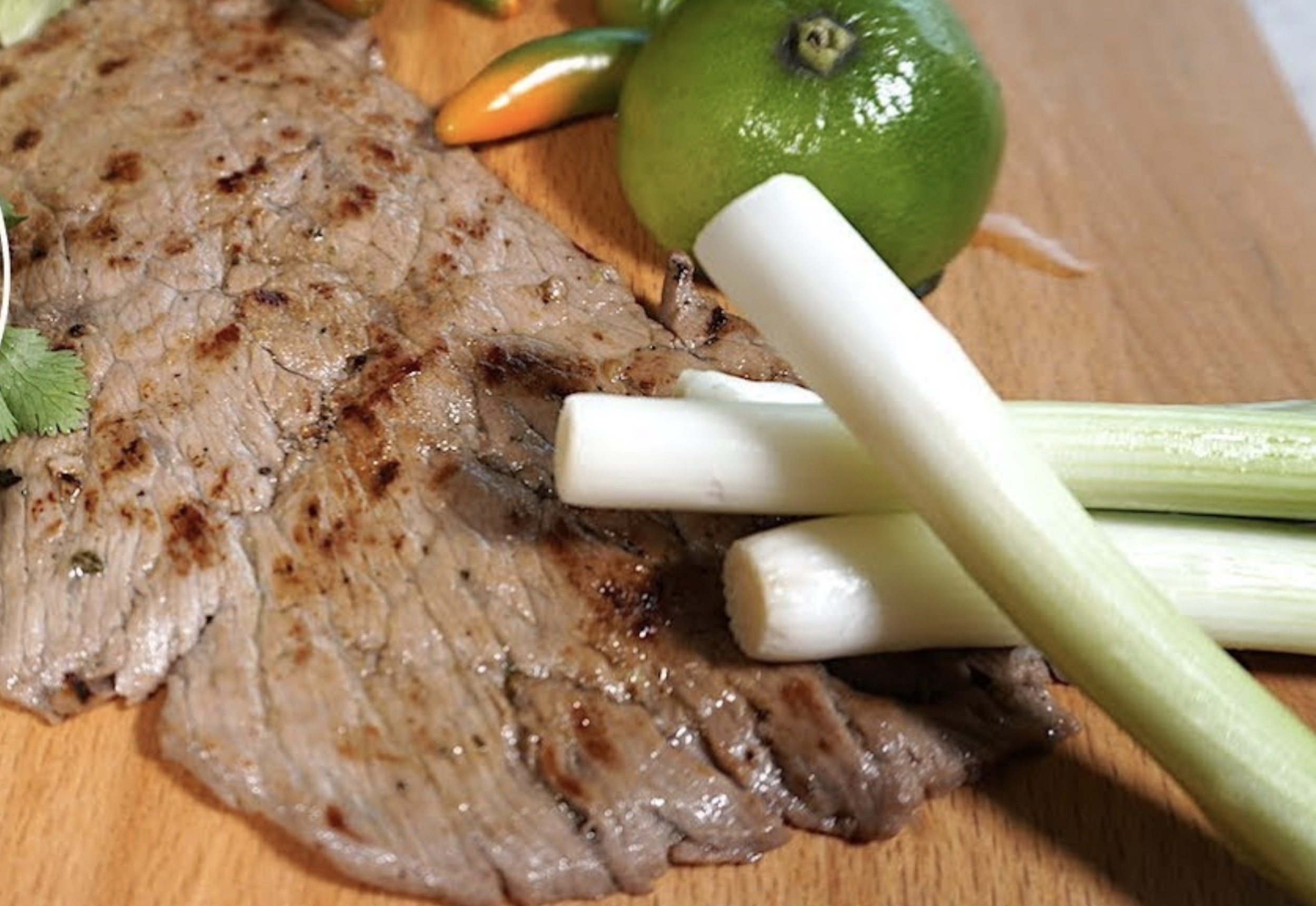 Cómo marinar bistec o carne de res para que quede suavecito