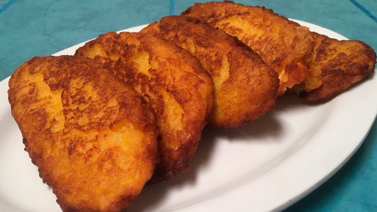 Empanadas de platanos maduros con carne